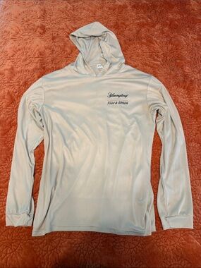 Field & Stream Kids Light Gray Hooded Sun Shirt with Logo